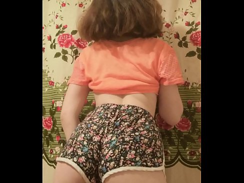 ❤️ Szexi fiatal csaj vetkőzteti le a rövidnadrágját a kamera előtt. ❤️ Szuper pornó at hu.8kpornvids.ru