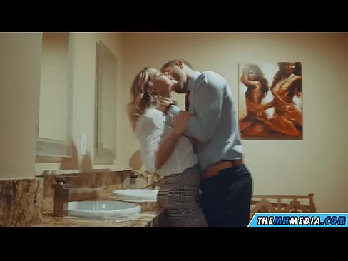 ❤️ Amikor egy bögyös szőke elcsábít egy nyilvános WC-ben ❤️ Szuper pornó at hu.8kpornvids.ru